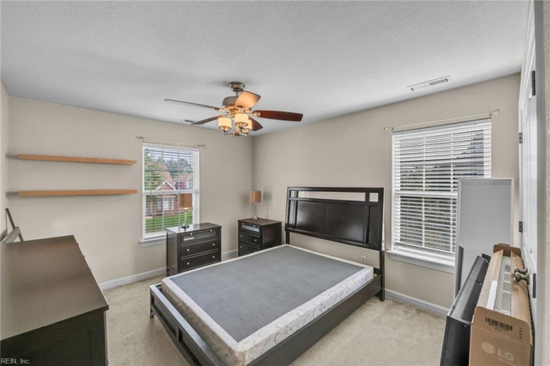 Photo 19 of 43 residential for sale in Virginia Beach virginia