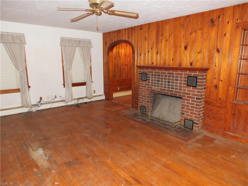 Photo 5 of 16 residential for sale in Norfolk virginia