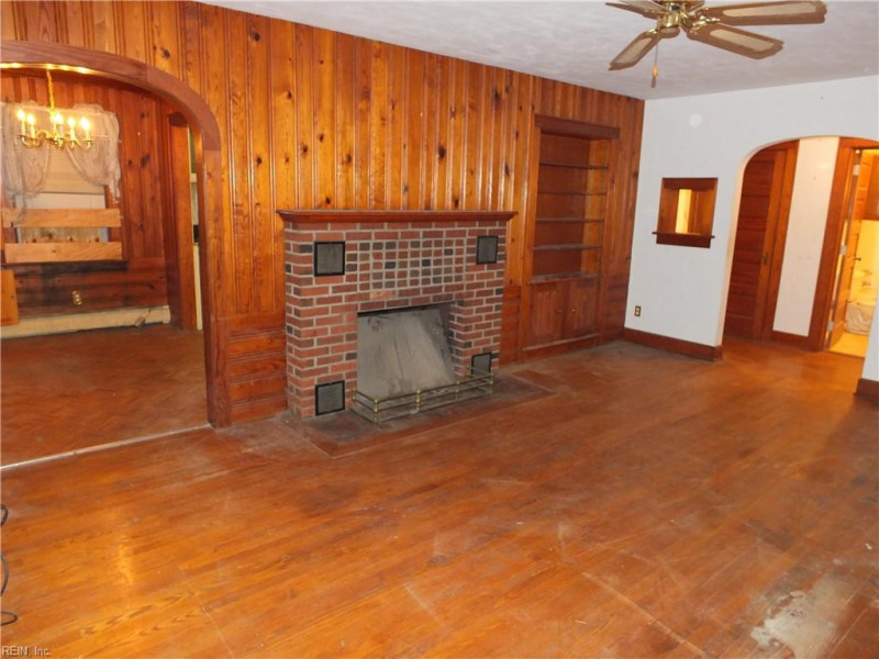 Photo 6 of 16 residential for sale in Norfolk virginia