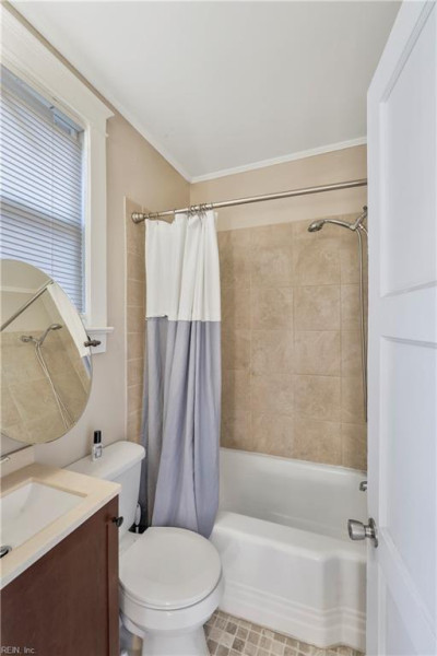 Photo 10 of 34 residential for sale in Norfolk virginia