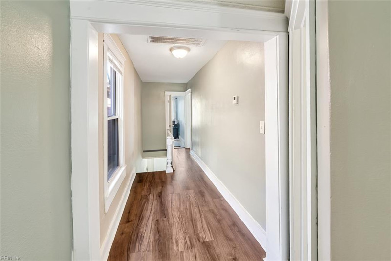 Photo 17 of 34 residential for sale in Norfolk virginia