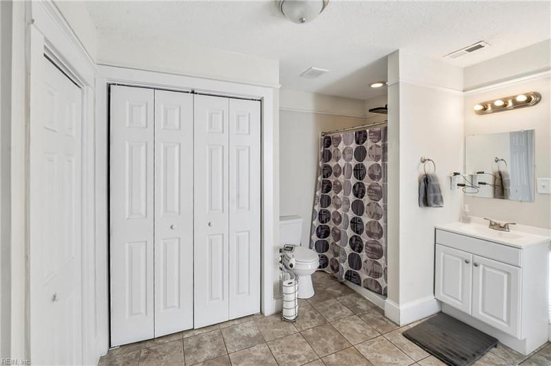Photo 28 of 34 residential for sale in Norfolk virginia