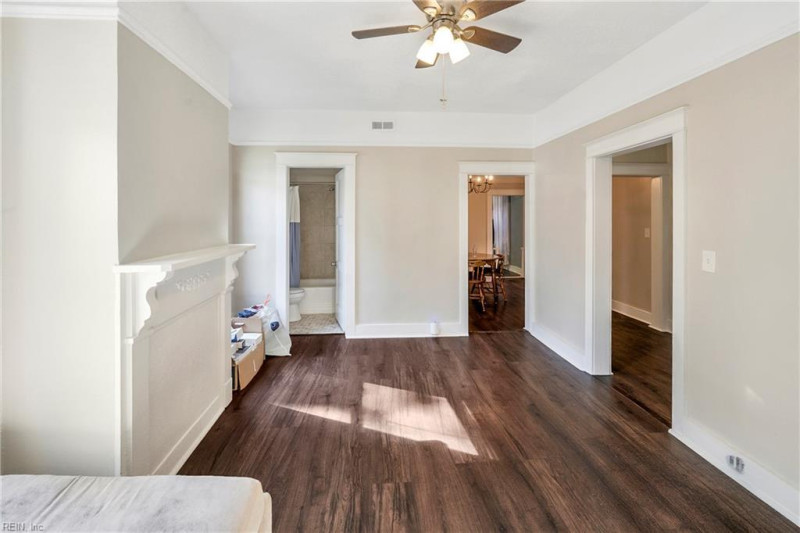 Photo 7 of 34 residential for sale in Norfolk virginia