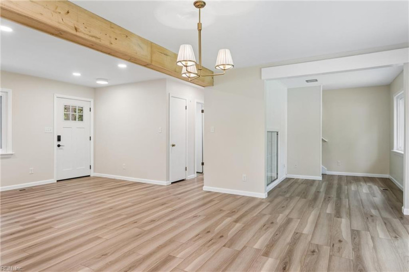 Photo 12 of 45 residential for sale in York County virginia