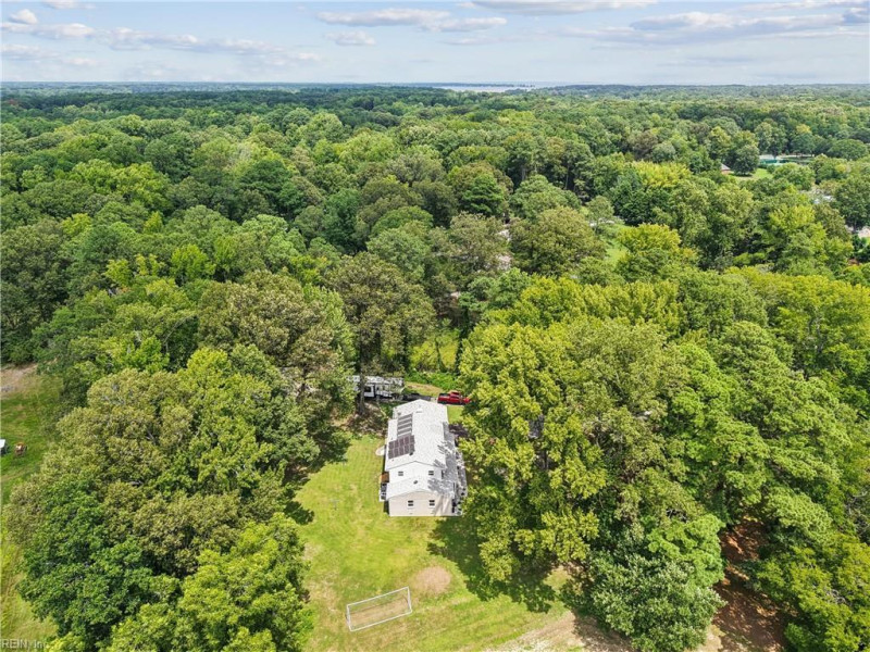 Photo 40 of 45 residential for sale in York County virginia