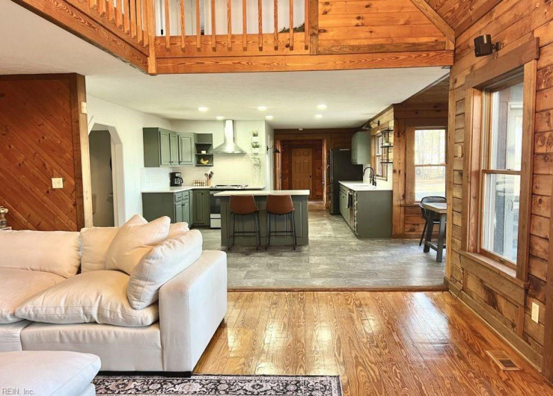 Photo 9 of 25 residential for sale in Chesapeake virginia