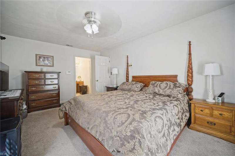Photo 15 of 37 residential for sale in Norfolk virginia