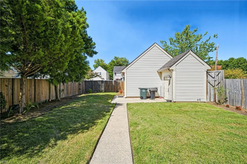 Photo 26 of 37 residential for sale in Norfolk virginia