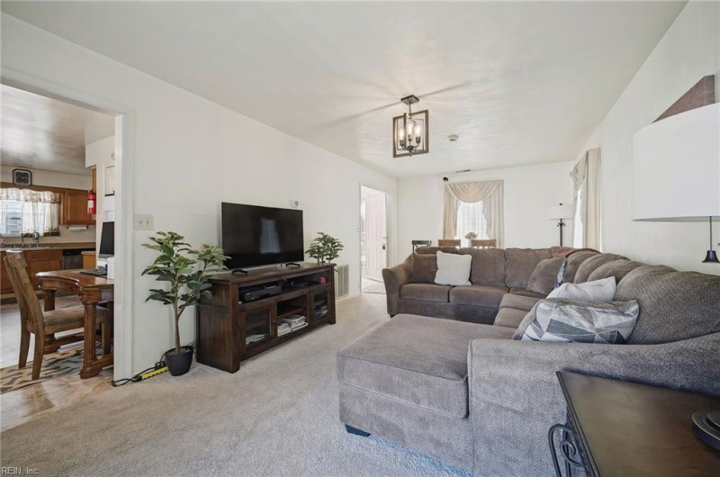 Photo 5 of 37 residential for sale in Norfolk virginia