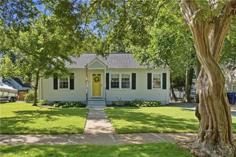 Photo 1 of 30 residential for sale in Norfolk virginia