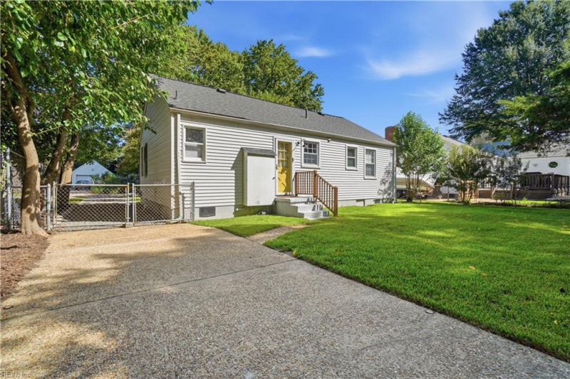 Photo 28 of 30 residential for sale in Norfolk virginia