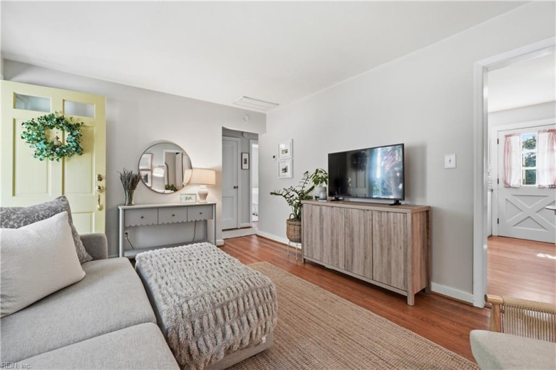 Photo 3 of 30 residential for sale in Norfolk virginia