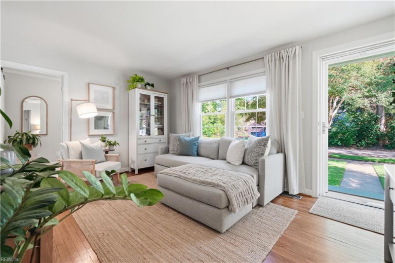 Photo 6 of 30 residential for sale in Norfolk virginia