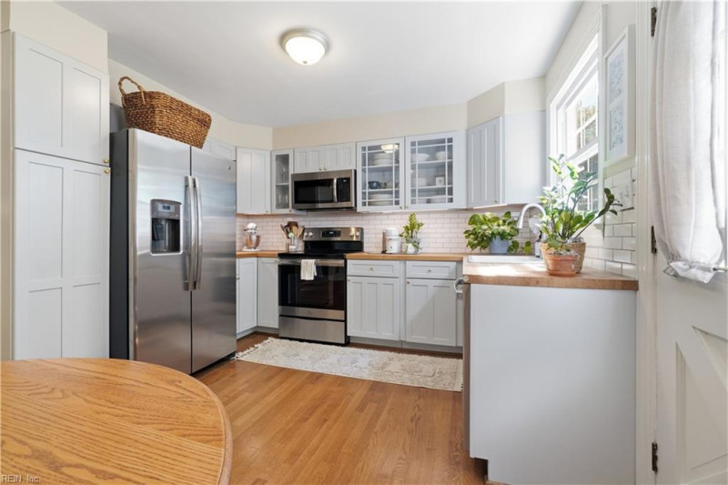 Photo 8 of 30 residential for sale in Norfolk virginia
