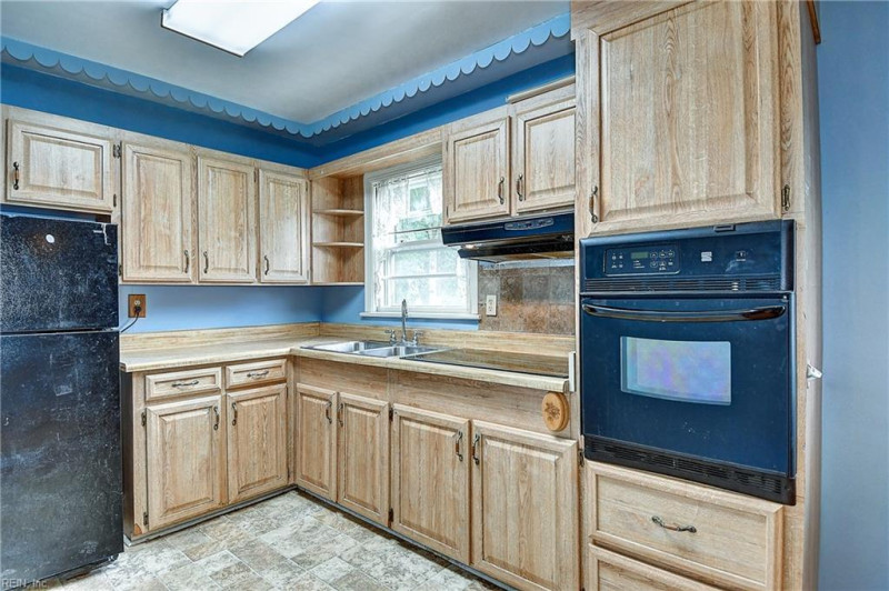 Photo 5 of 11 residential for sale in Virginia Beach virginia Photo 5 of 11 residential for sale in Virginia Beach virginia