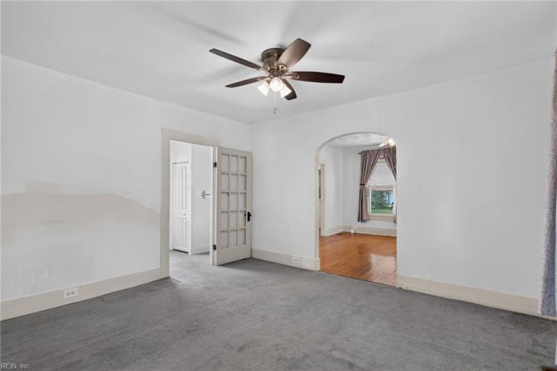Photo 10 of 30 residential for sale in Portsmouth virginia
