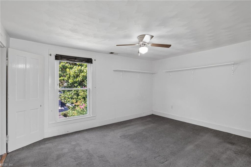 Photo 23 of 30 residential for sale in Portsmouth virginia
