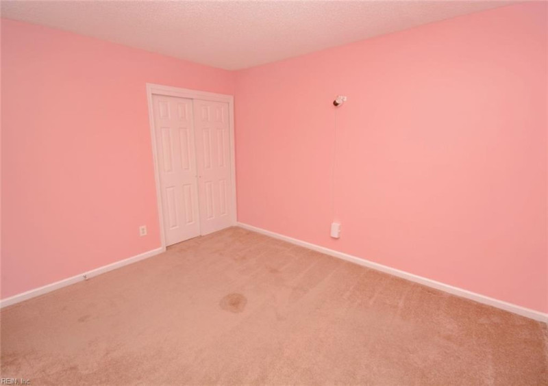 Photo 36 of 46 residential for sale in Chesapeake virginia Photo 36 of 46 residential for sale in Chesapeake virginia