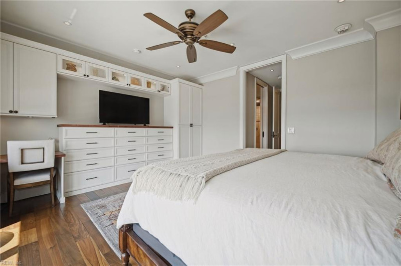 Photo 14 of 37 residential for sale in Norfolk virginia