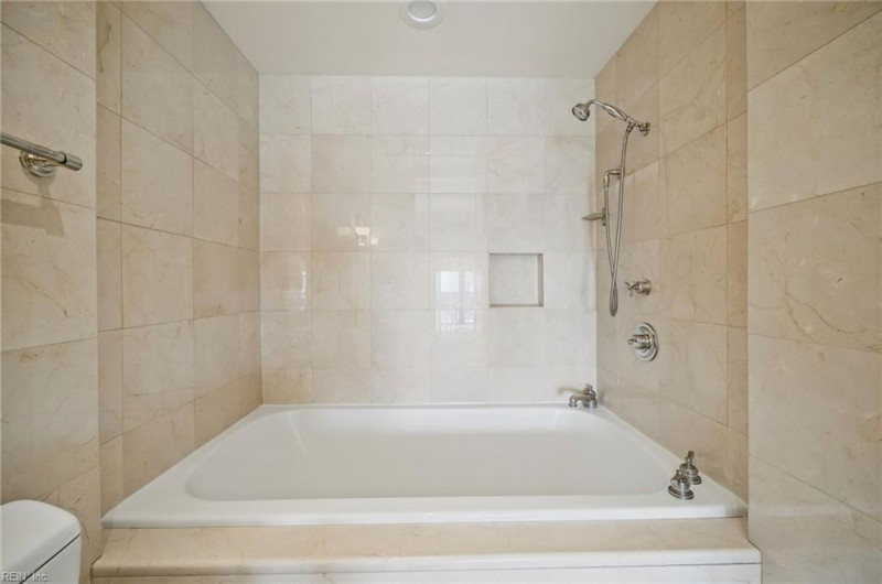 Photo 16 of 37 residential for sale in Norfolk virginia