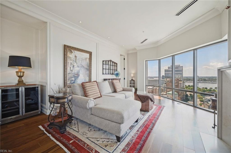 Photo 3 of 37 residential for sale in Norfolk virginia