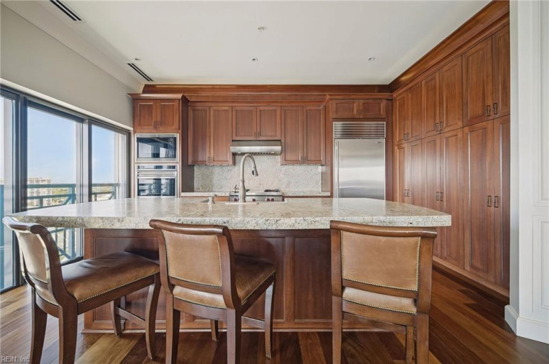 Photo 6 of 37 residential for sale in Norfolk virginia