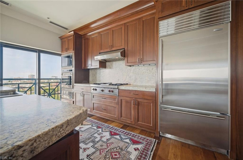 Photo 7 of 37 residential for sale in Norfolk virginia