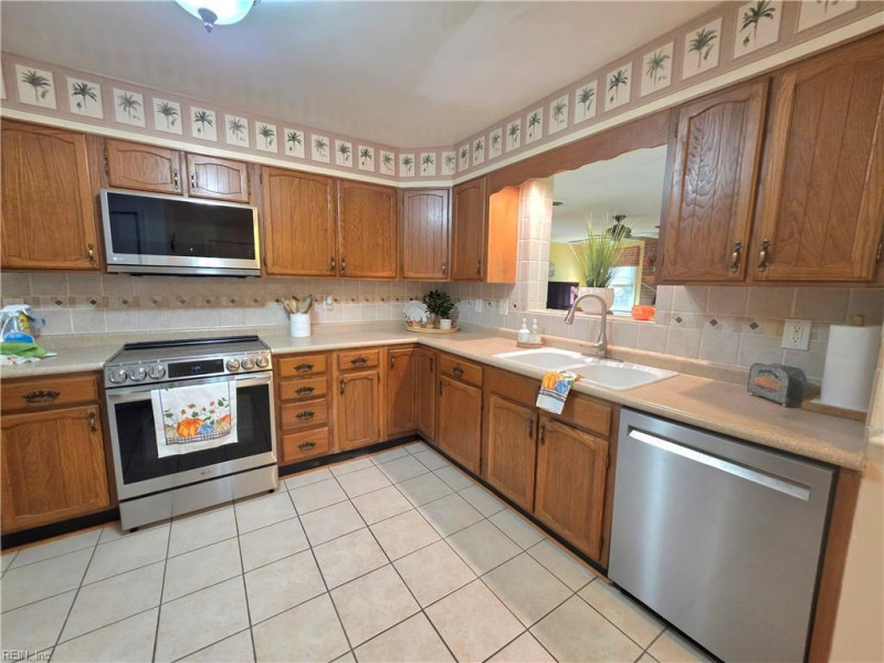 Photo 15 of 34 residential for sale in Norfolk virginia Photo 15 of 34 residential for sale in Norfolk virginia