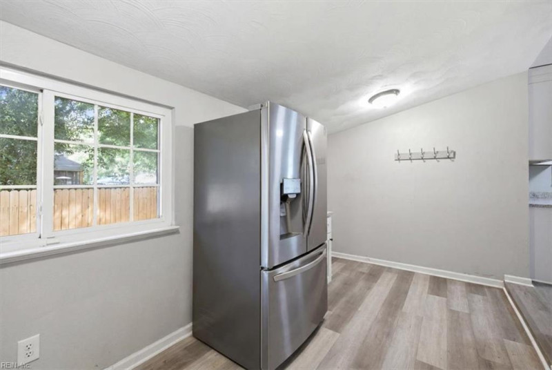 Photo 14 of 29 residential for sale in Portsmouth virginia