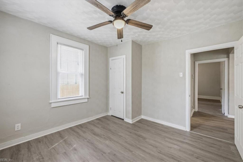 Photo 20 of 29 residential for sale in Portsmouth virginia