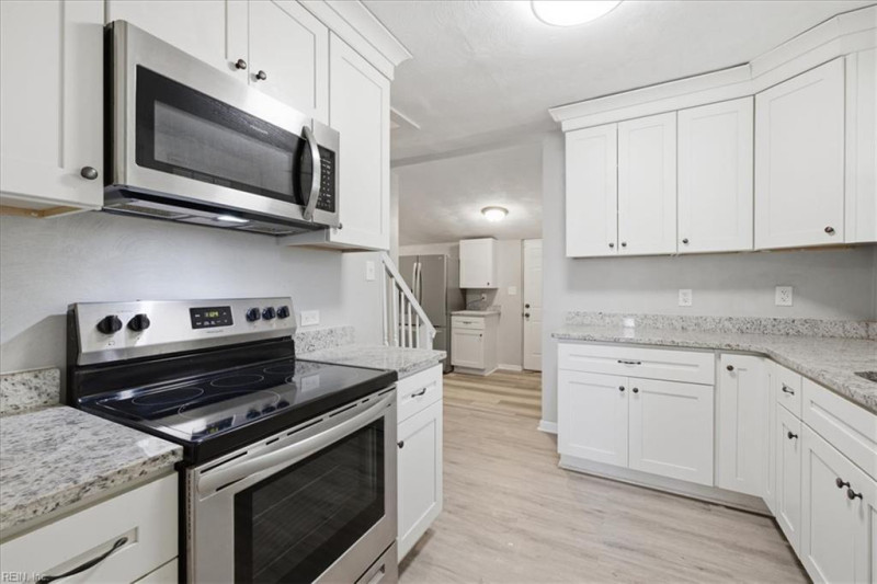 Photo 9 of 29 residential for sale in Portsmouth virginia