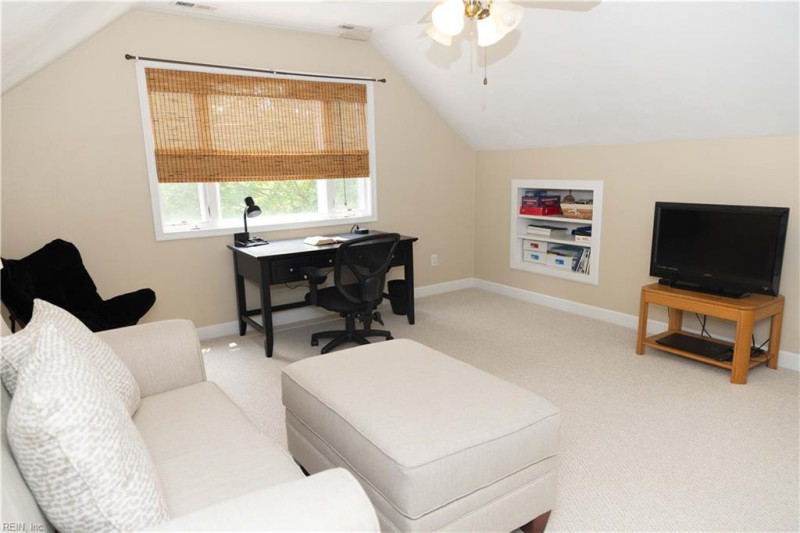 Photo 34 of 46 residential for sale in Chesapeake virginia Photo 34 of 46 residential for sale in Chesapeake virginia