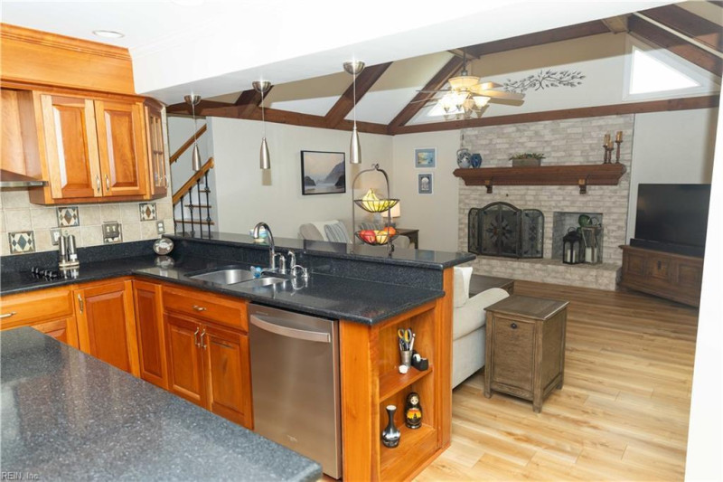 Photo 7 of 46 residential for sale in Chesapeake virginia Photo 7 of 46 residential for sale in Chesapeake virginia