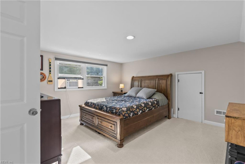 Photo 36 of 44 residential for sale in Norfolk virginia Photo 36 of 44 residential for sale in Norfolk virginia