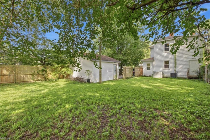 Photo 14 of 14 residential for sale in Suffolk virginia
