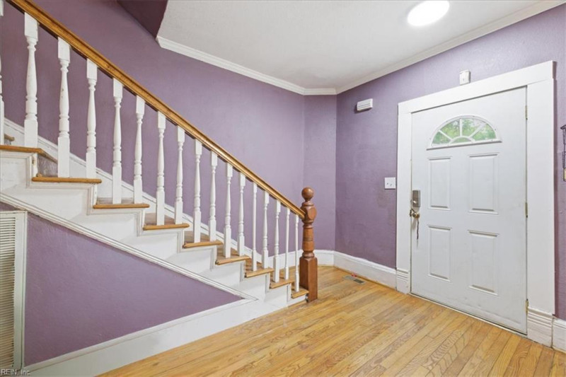 Photo 3 of 14 residential for sale in Suffolk virginia