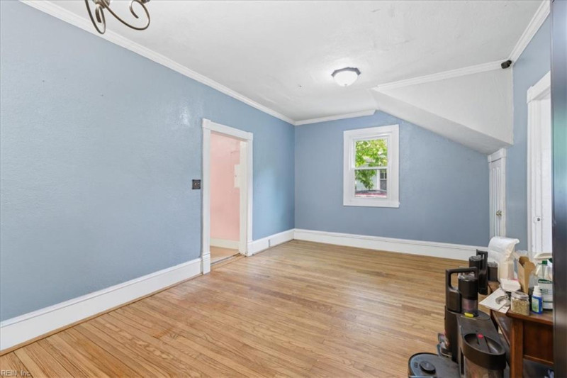 Photo 6 of 14 residential for sale in Suffolk virginia