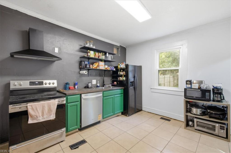 Photo 7 of 14 residential for sale in Suffolk virginia