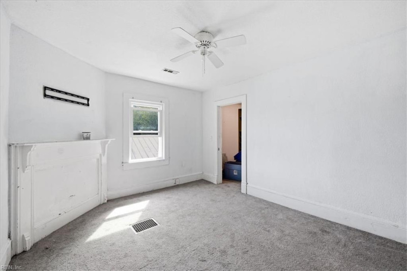 Photo 8 of 14 residential for sale in Suffolk virginia