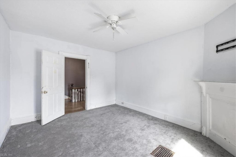 Photo 9 of 14 residential for sale in Suffolk virginia