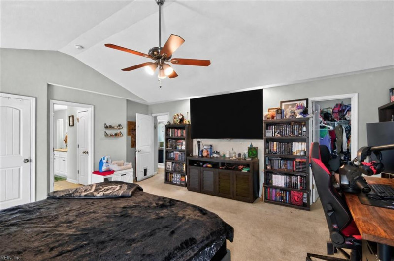 Photo 16 of 39 residential for sale in Norfolk virginia