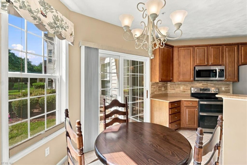 Photo 15 of 34 residential for sale in Virginia Beach virginia
