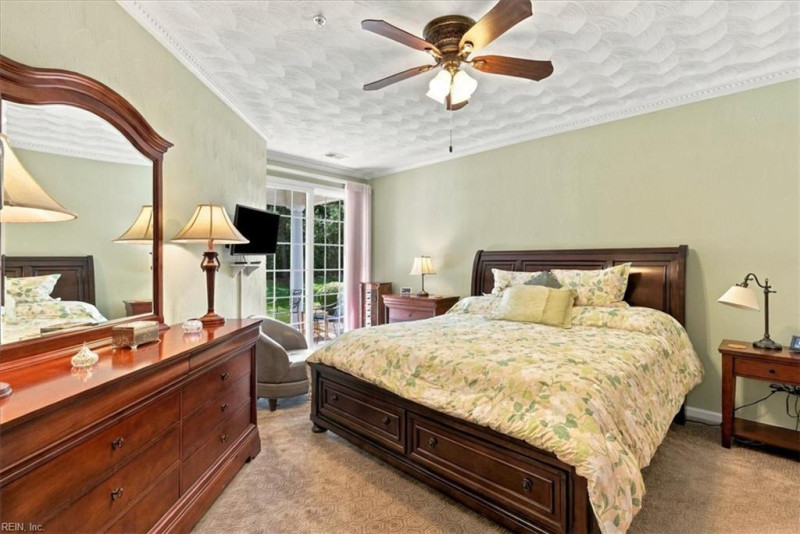Photo 18 of 34 residential for sale in Virginia Beach virginia