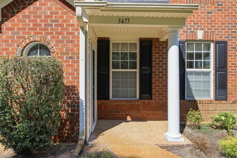 Photo 2 of 34 residential for sale in Virginia Beach virginia
