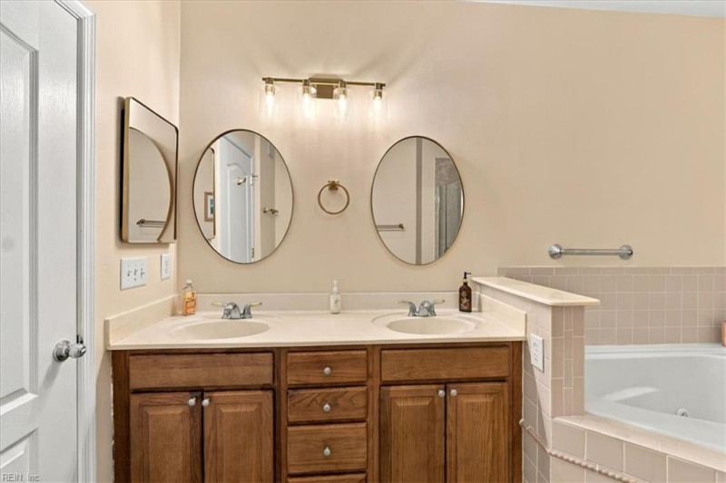 Photo 21 of 34 residential for sale in Virginia Beach virginia