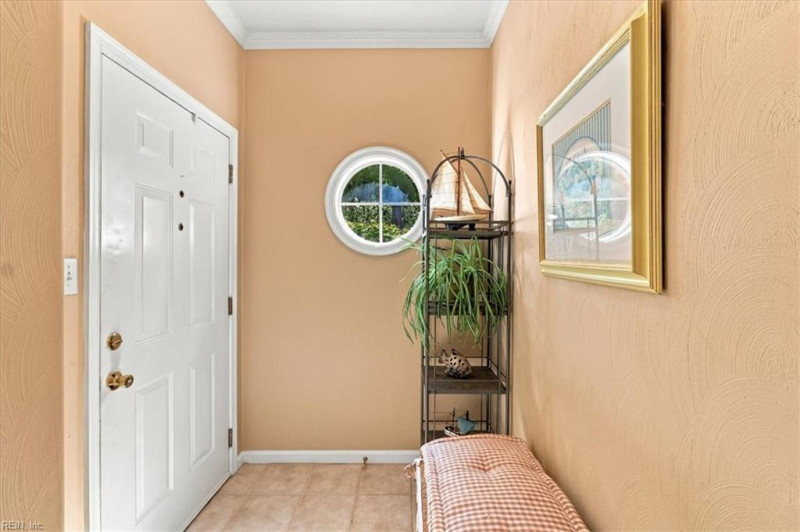 Photo 3 of 34 residential for sale in Virginia Beach virginia
