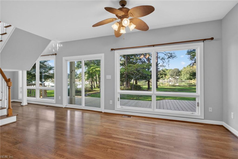 Photo 15 of 50 residential for sale in York County virginia