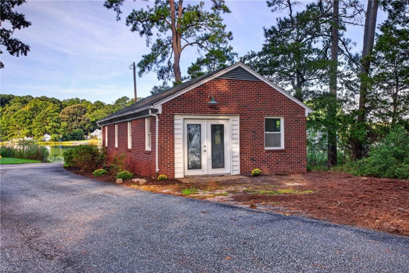 Photo 41 of 50 residential for sale in York County virginia