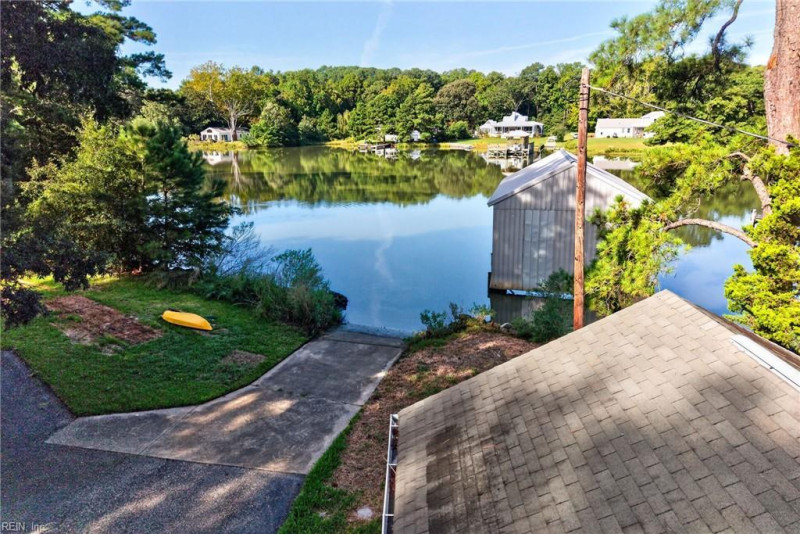 Photo 46 of 50 residential for sale in York County virginia
