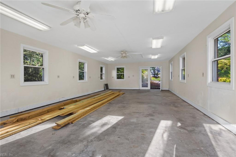 Photo 50 of 50 residential for sale in York County virginia